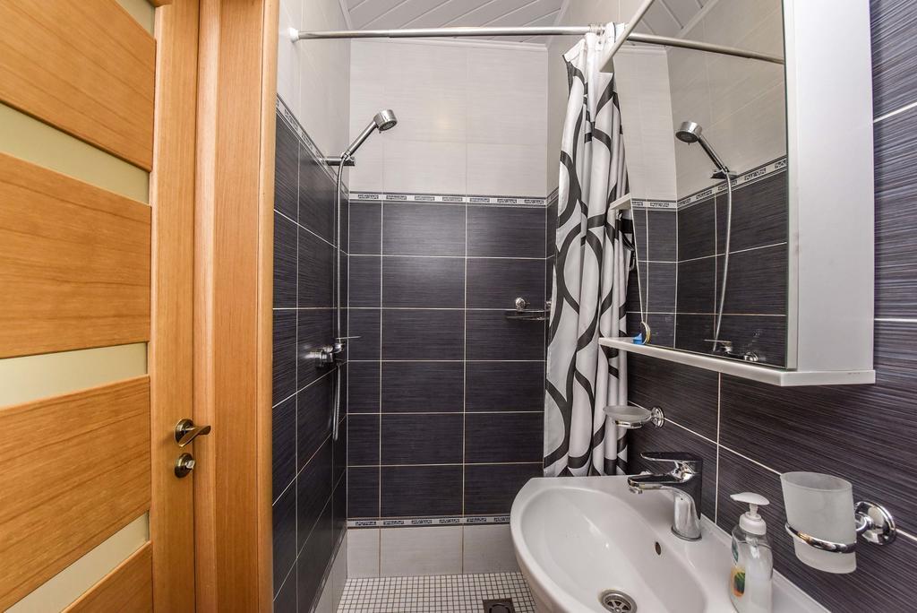 Apartamentai Trys Pusys Sventoji Exterior photo