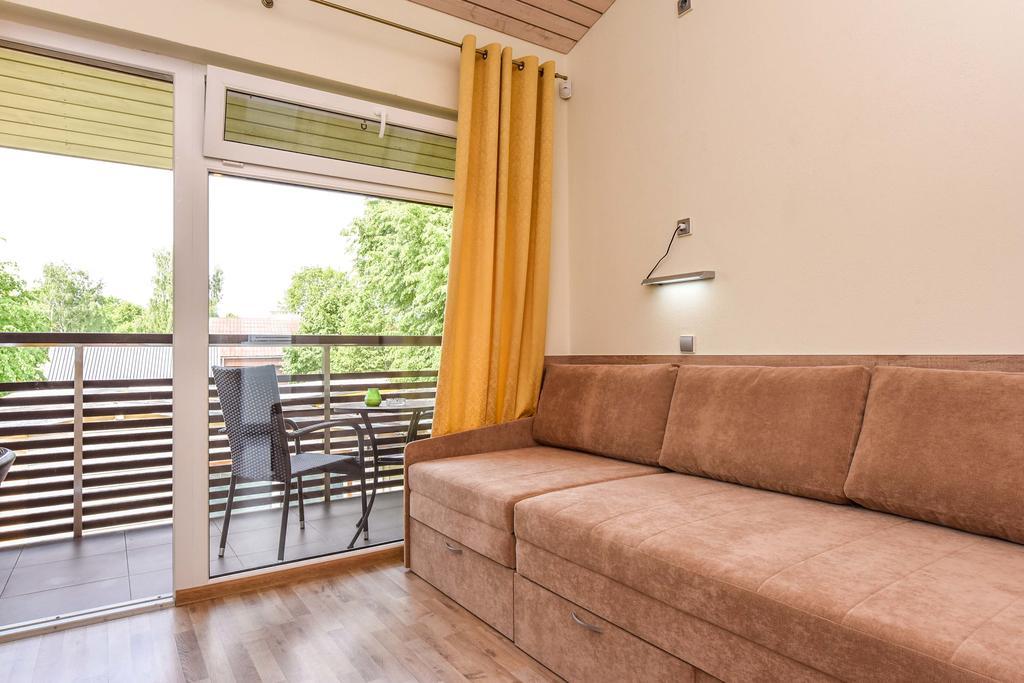 Apartamentai Trys Pusys Sventoji Exterior photo